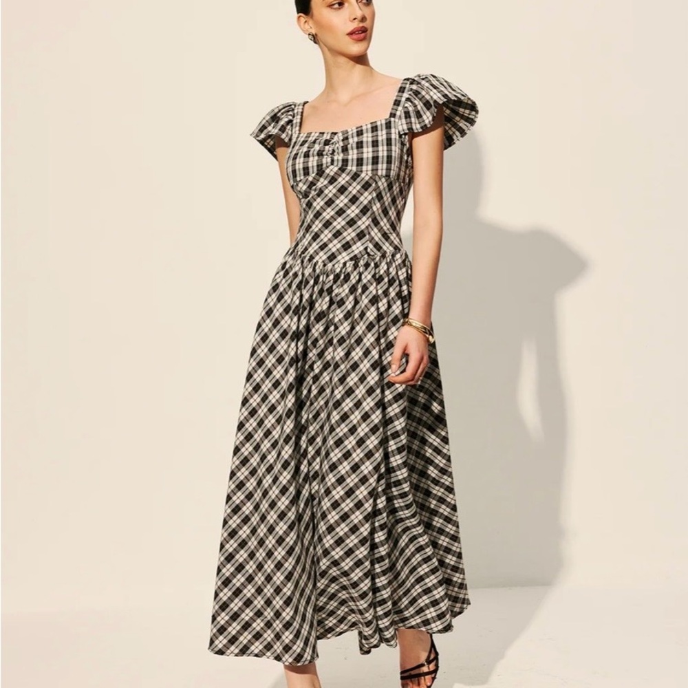 Elegant Black and White Plaid Dress